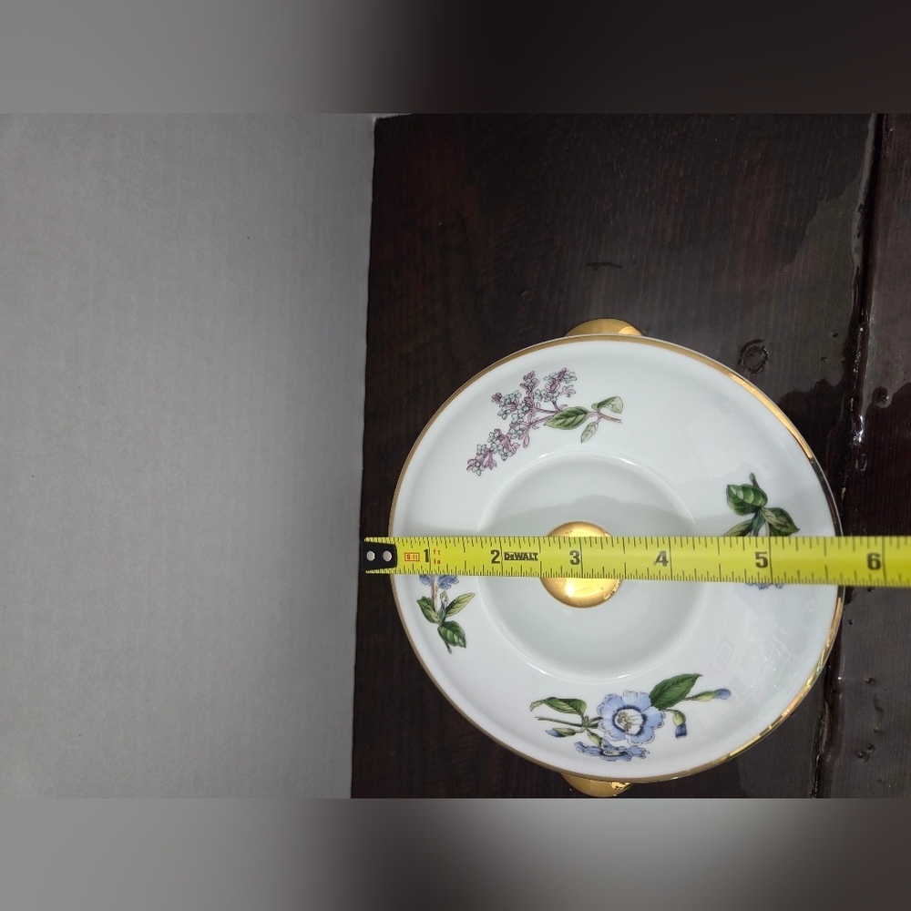 Spode Stafford Floral Porcelain Round Bowl with Lid - Picture 11 of 14